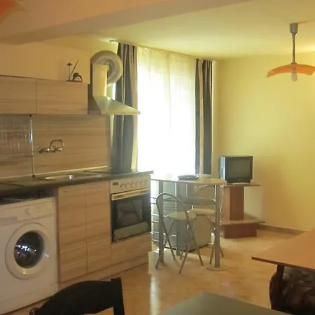 Apartament Dobrotitsa Warna