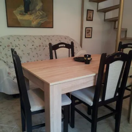 Apartament Dobrotitsa