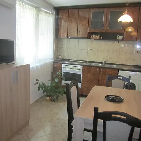 Dobrotitsa Apartament *